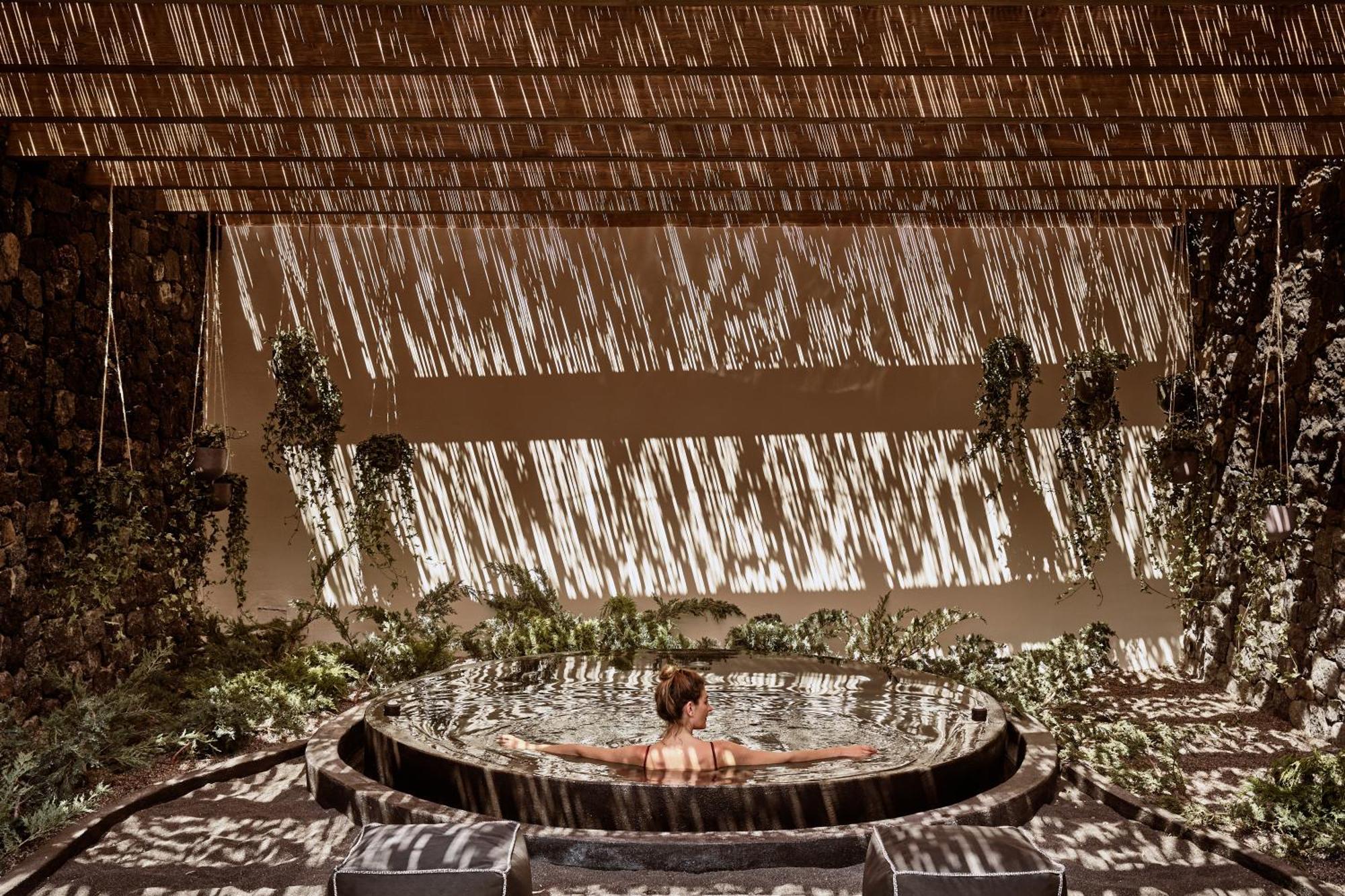 Istoria, A Member Of Design Hotels Playa de Perivolos Exterior foto
